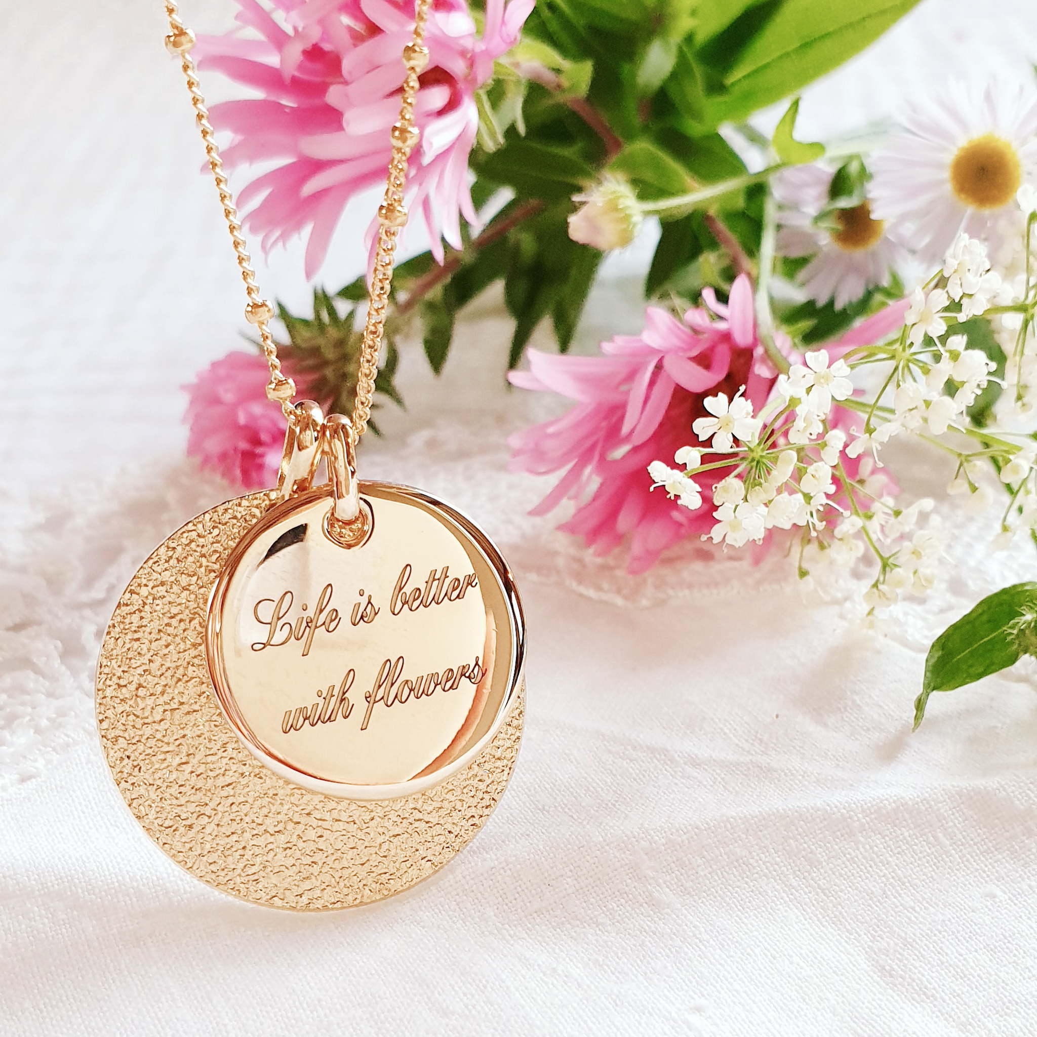 collier personnalise message life flowers