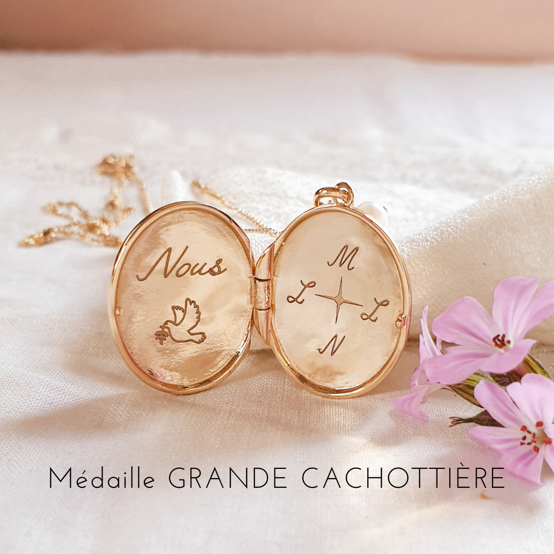 medaillon personnalise maman cadeau rose des vents