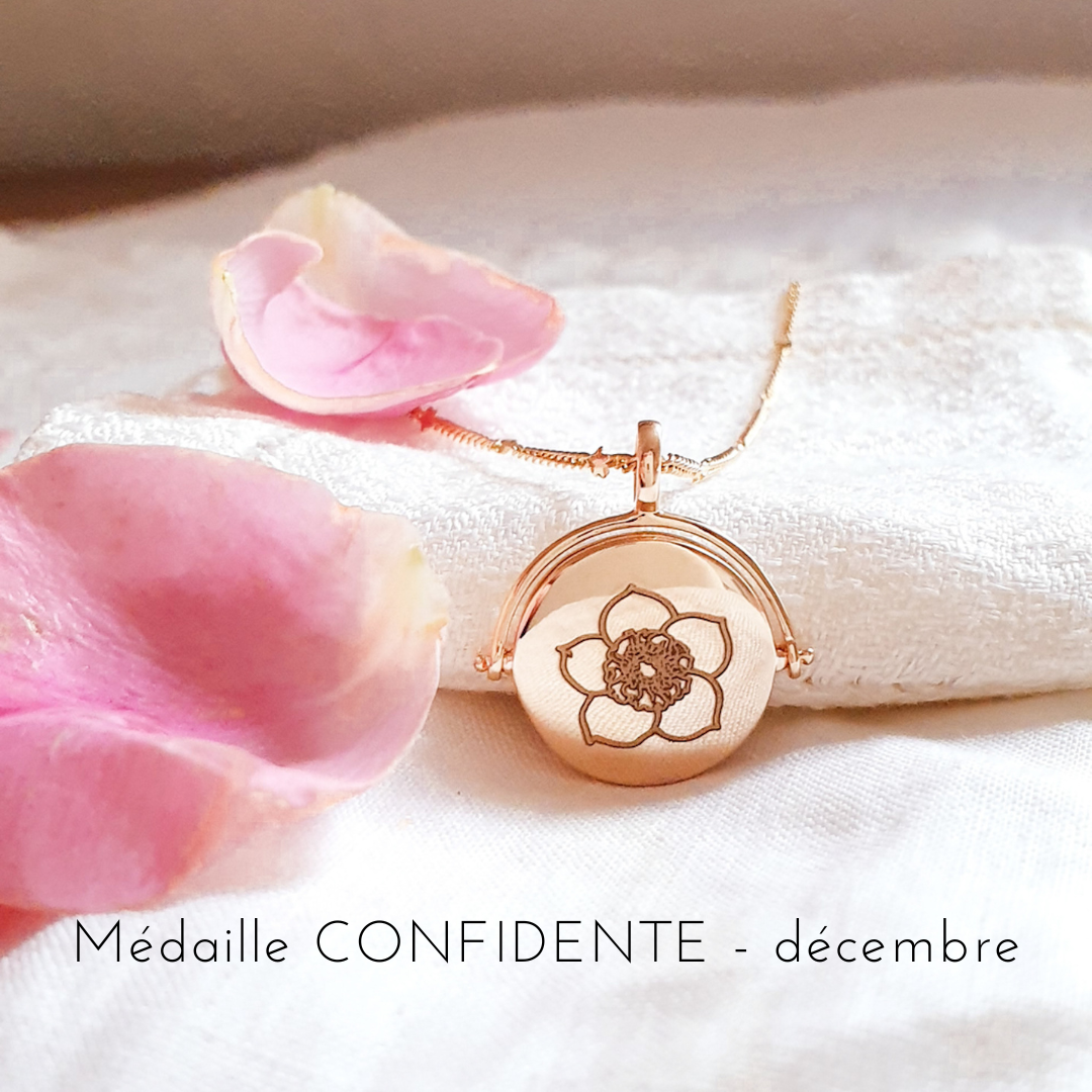 bijou fleur de naissance decembre rose noel
