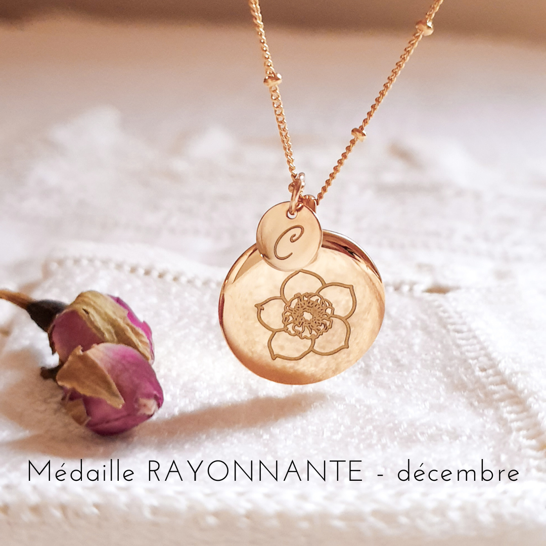 collier fleur de naissance decembre rose noel