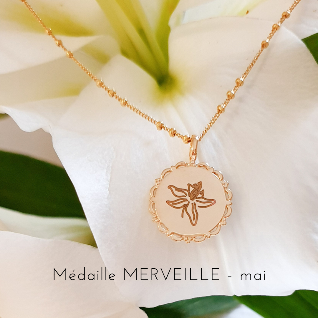 pendentif fleur de naissance lys mai