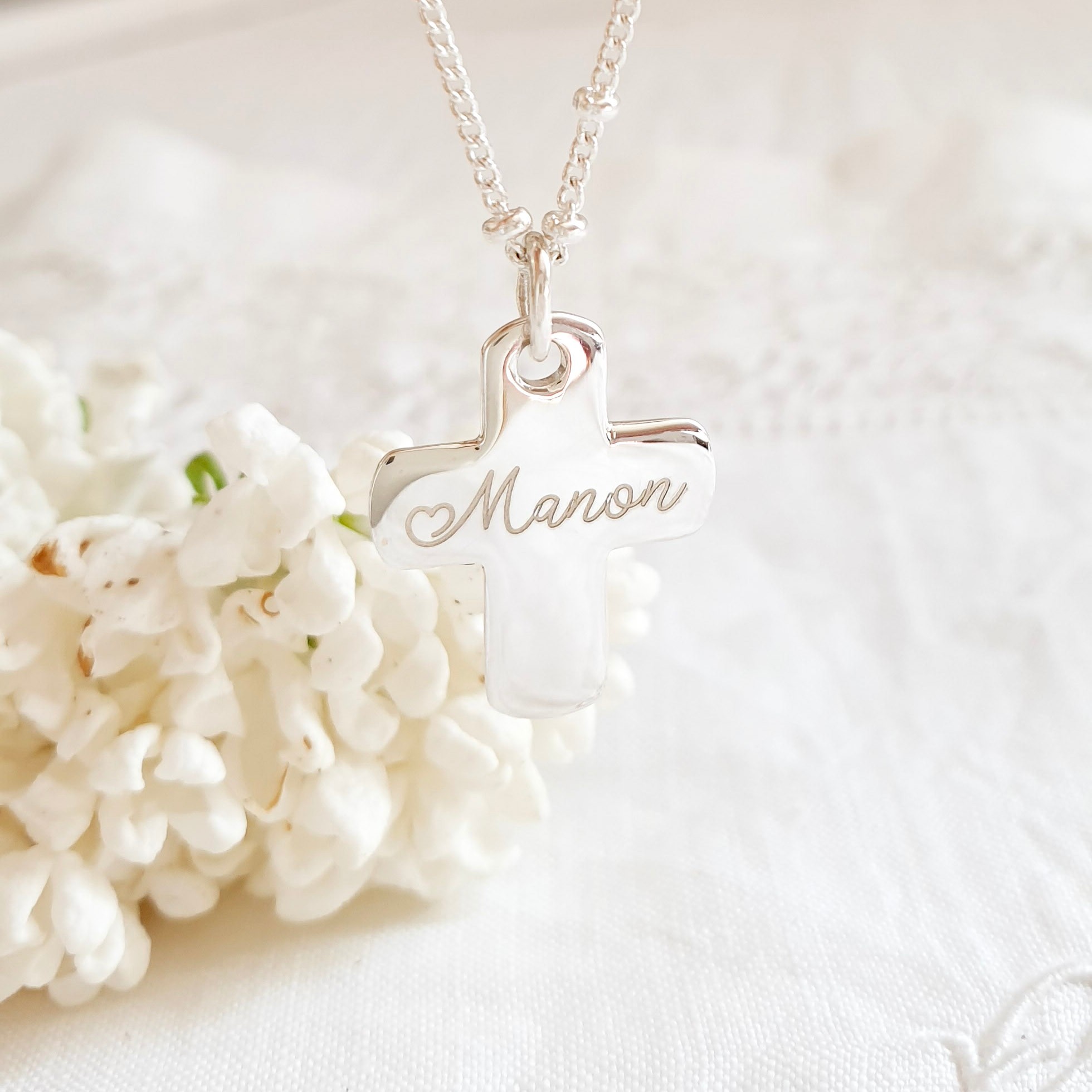 pendentif croix personnalise prenom argent