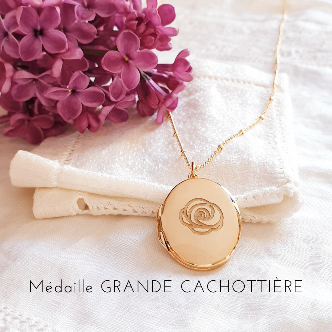 bijou personnalise medaillon rose