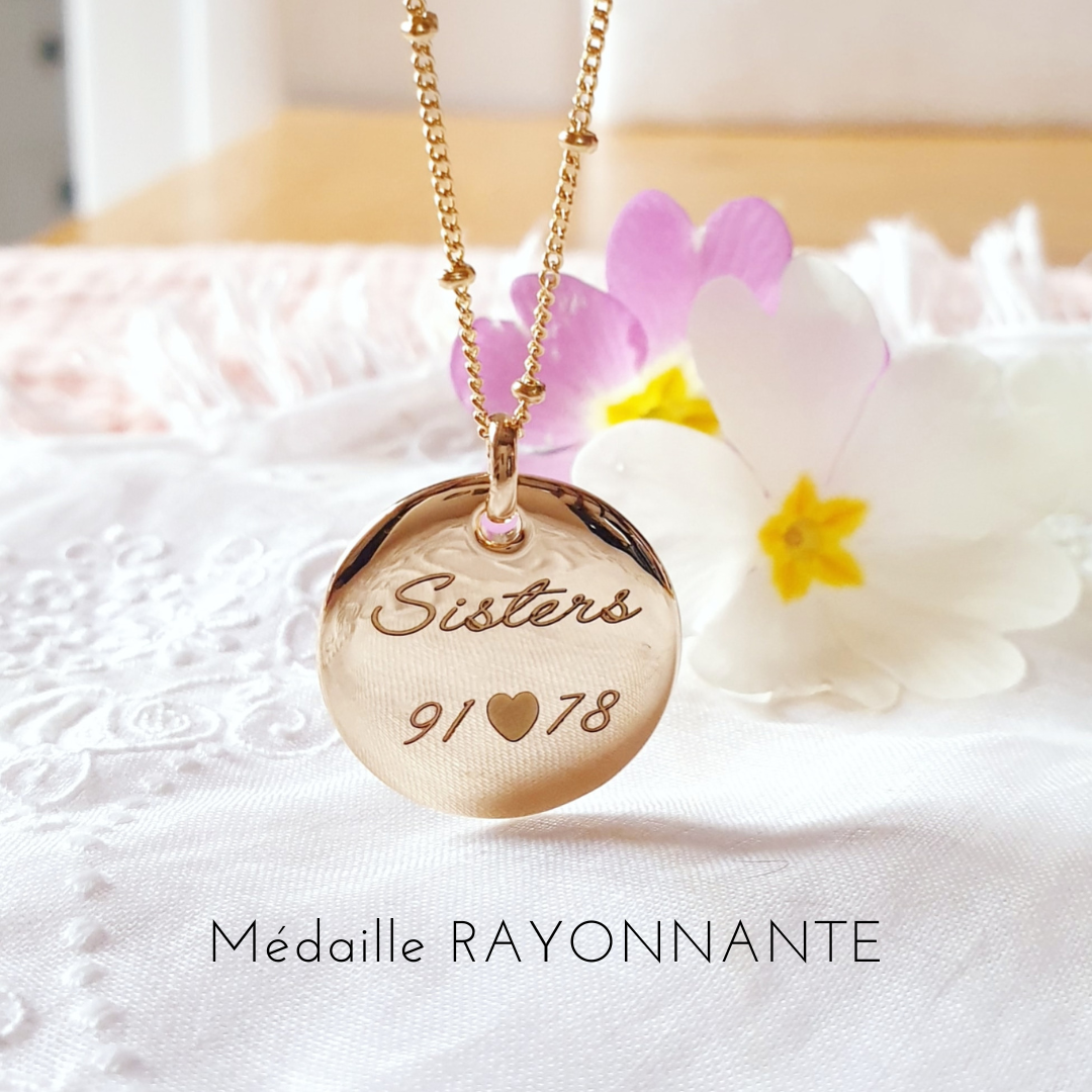 pendentif personnalise soeur