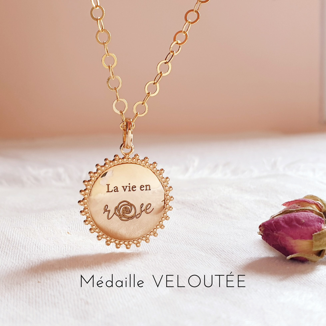 collier grave femme la vie en rose
