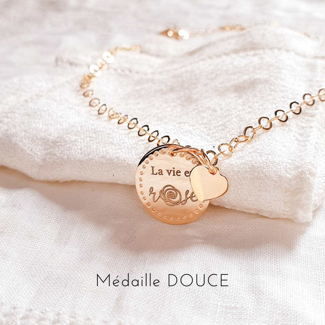 pendentif la vie en rose message positif