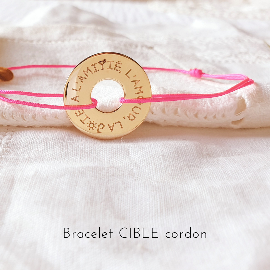bracelet cible personnalise cordon a l amitie