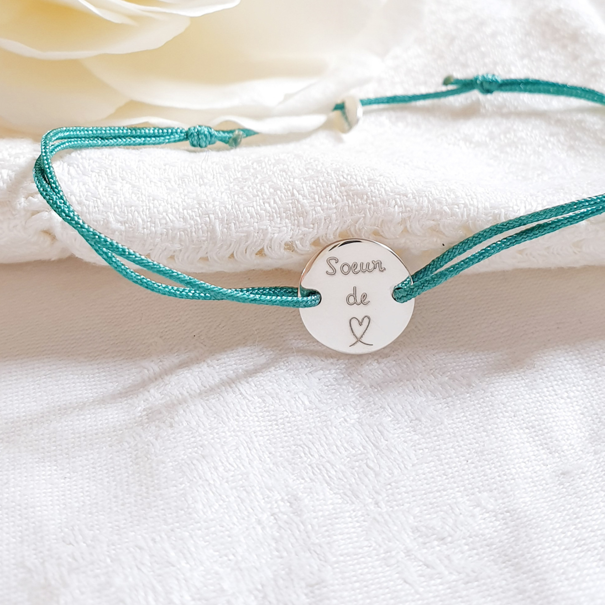 bracelet amie jeton argent cordon