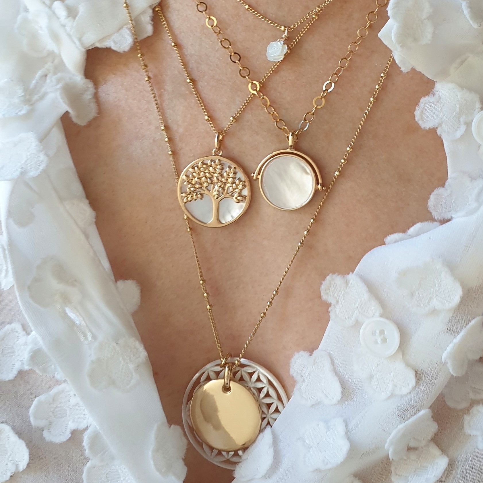 bijou arbre de vie nacre collier