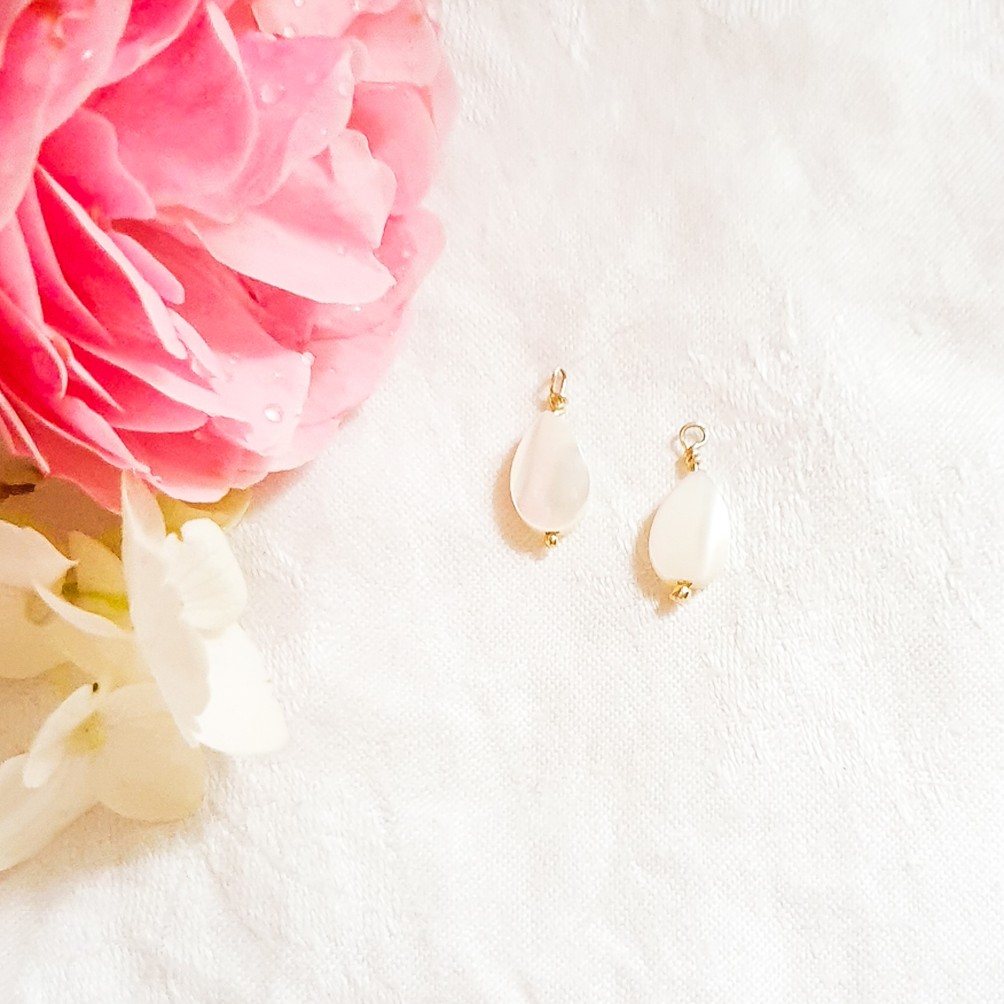 CHARMS BLANCHES goutte nacre pour boucles fille Or argent