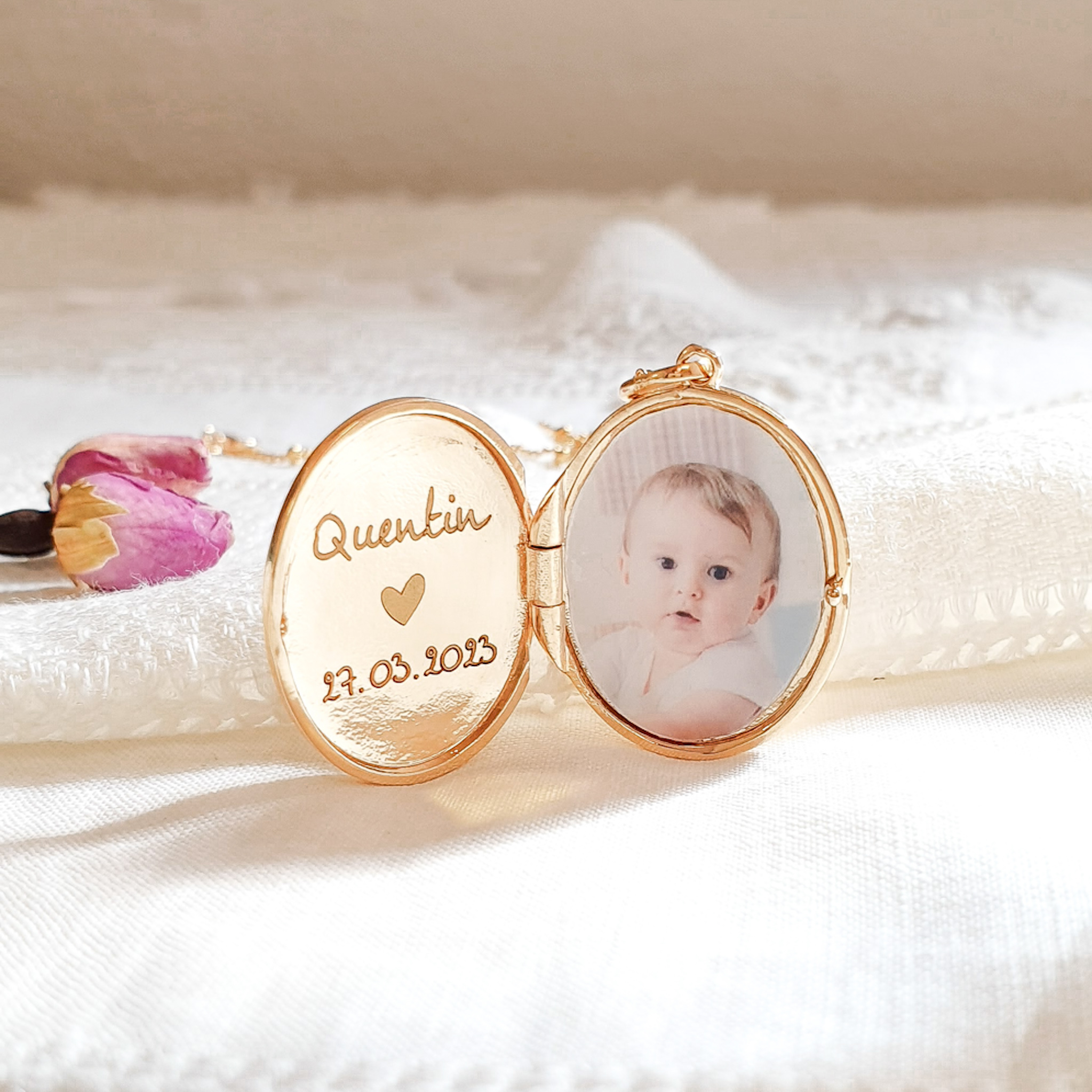 Grand médaillon photo personnalisé ovale en or ou argent GRANDE CACHOTTIÈRE