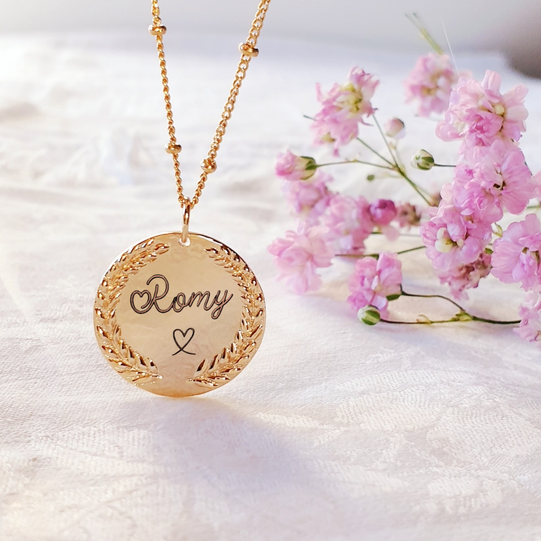medaille personnalisable femme fille laurier