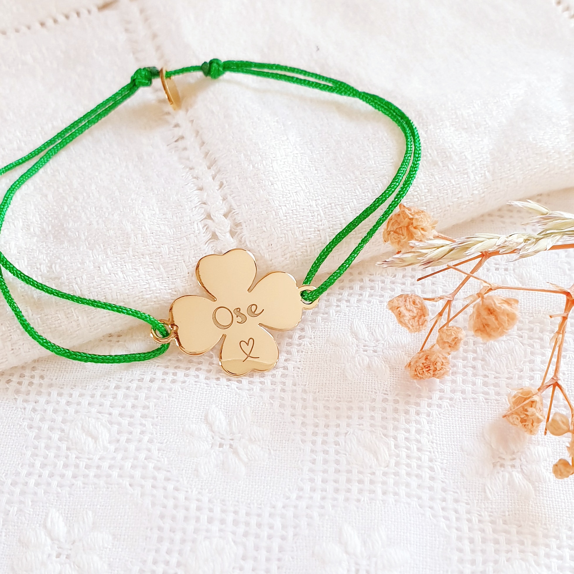 bracelet chance forme trefle grave message ose