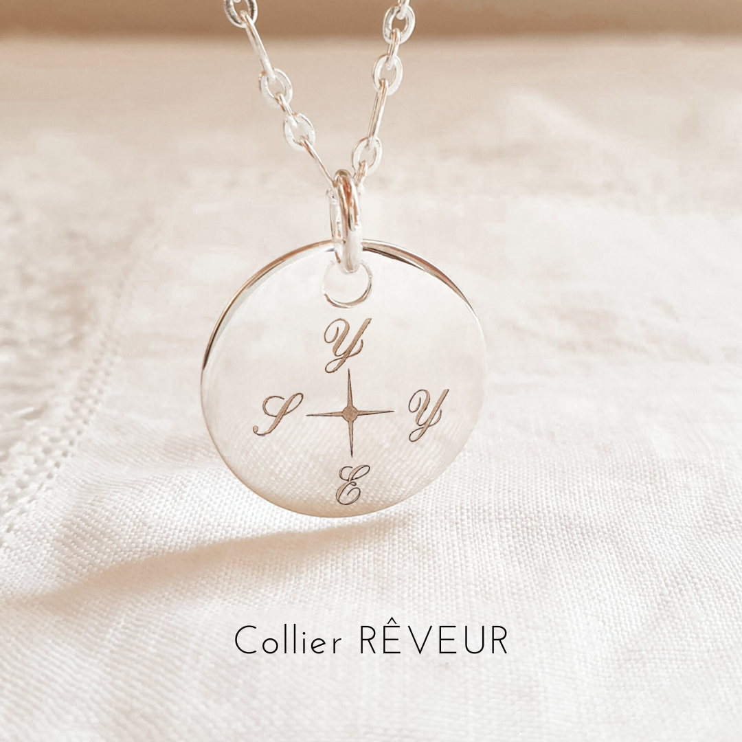 collier homme grave initiales rose des vents