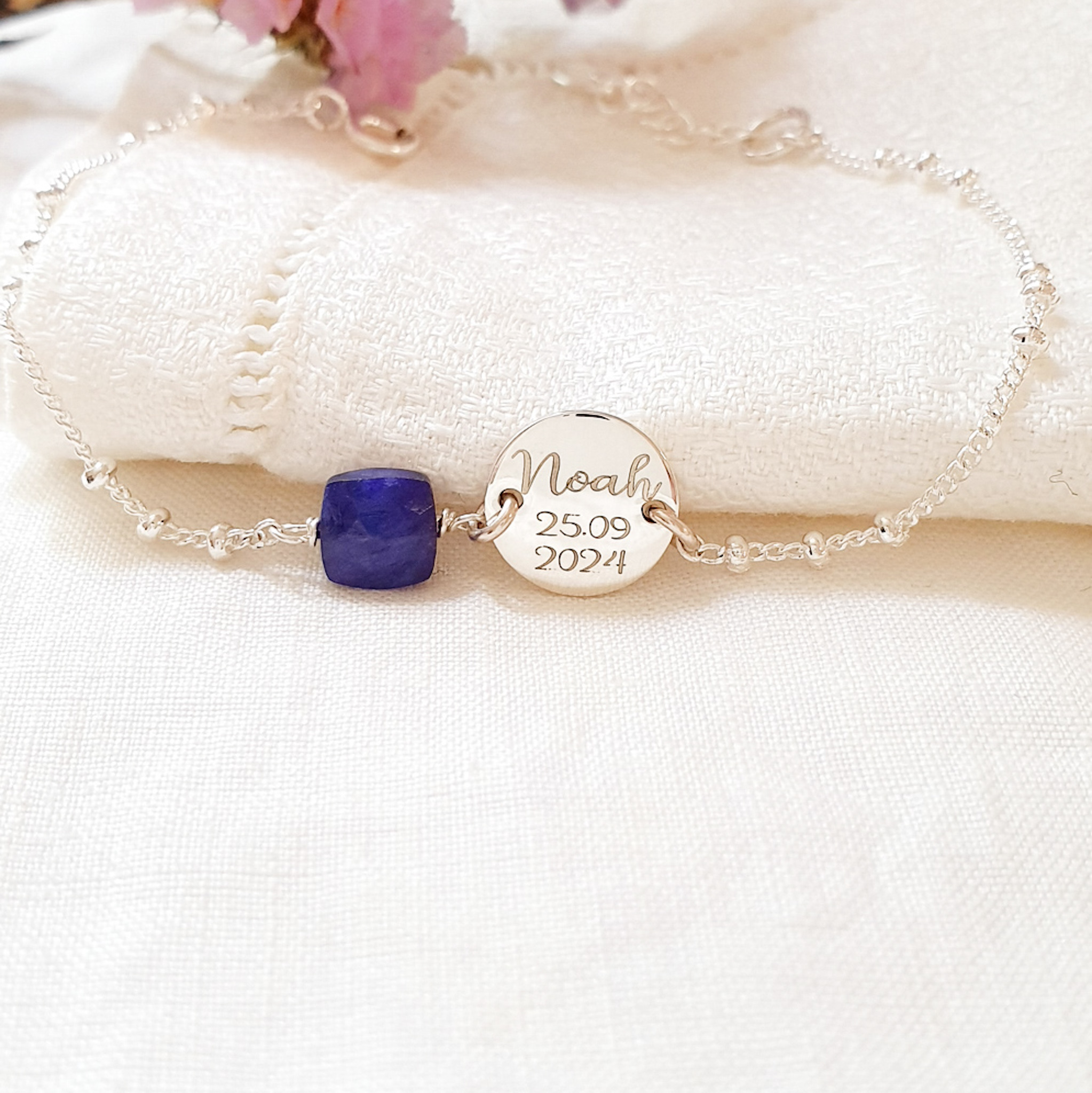 bracelet naissance cadeau pour maman avec pierre