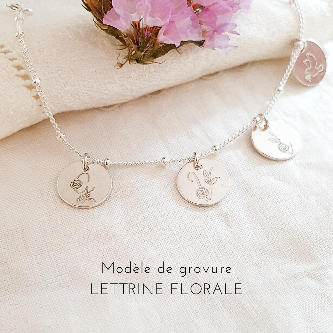 collier lettre fleur initiale argent