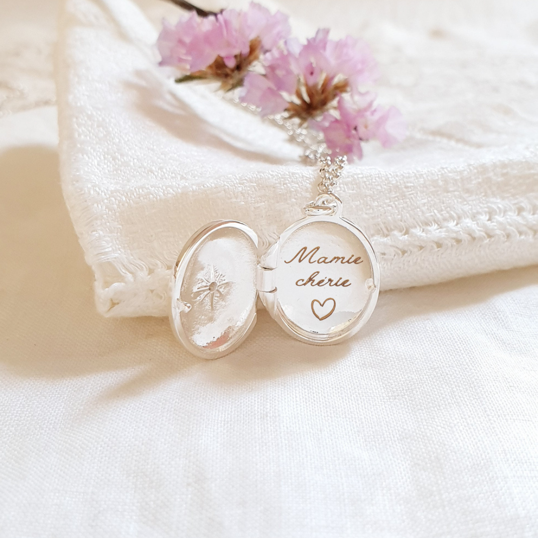 medaillon argent grave cadeau grand mere