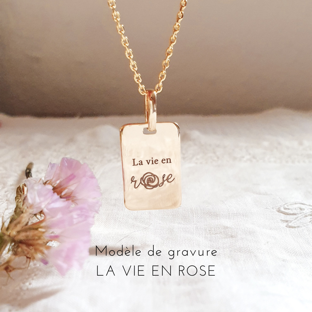 collier octobre rose plaque