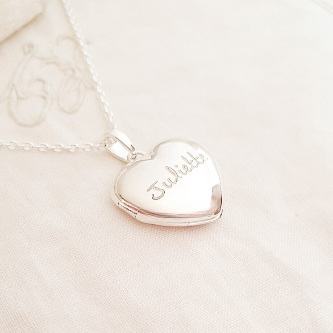 pendentif grave coeur pour fille