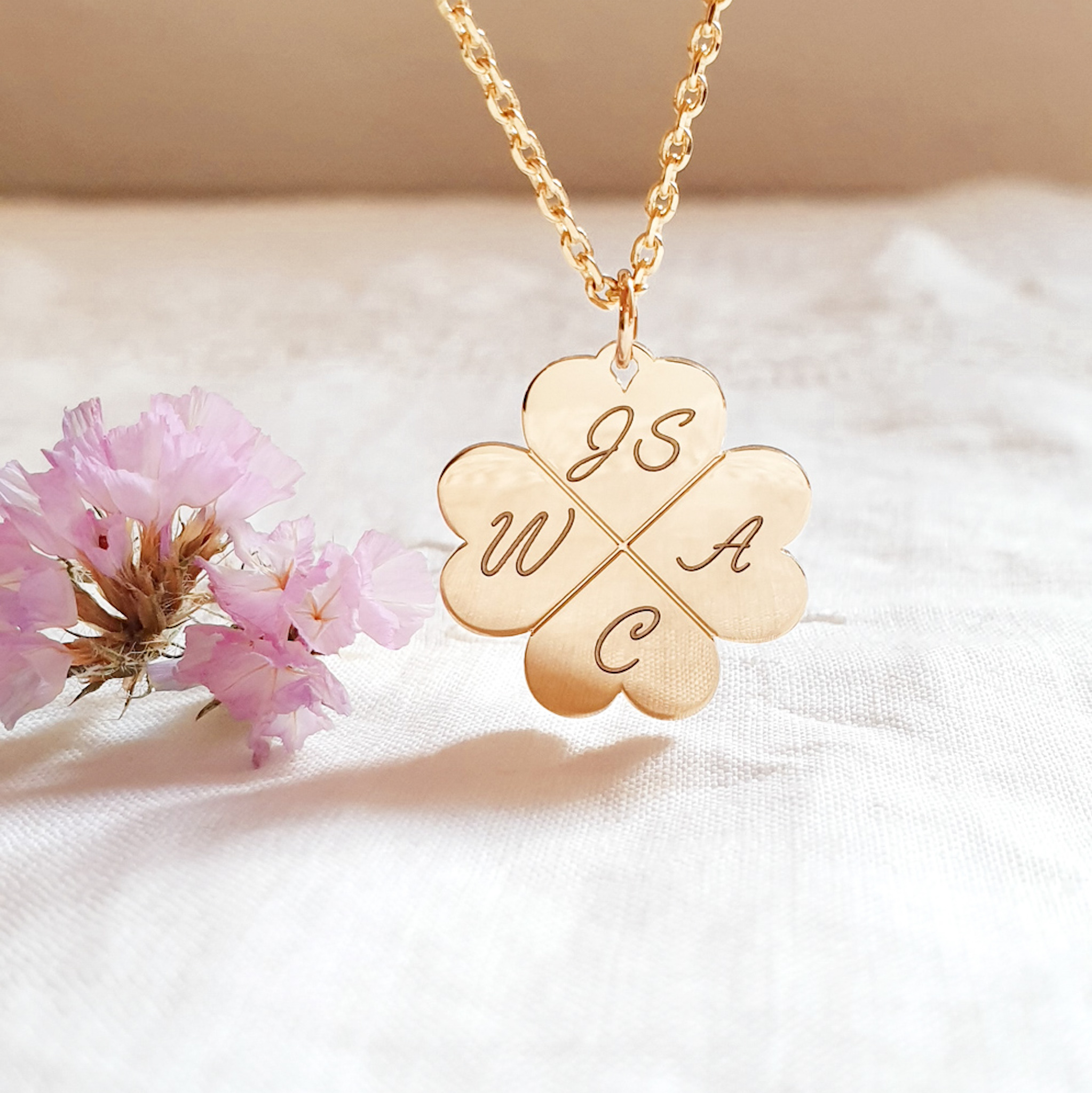 collier initiales cadeau maman