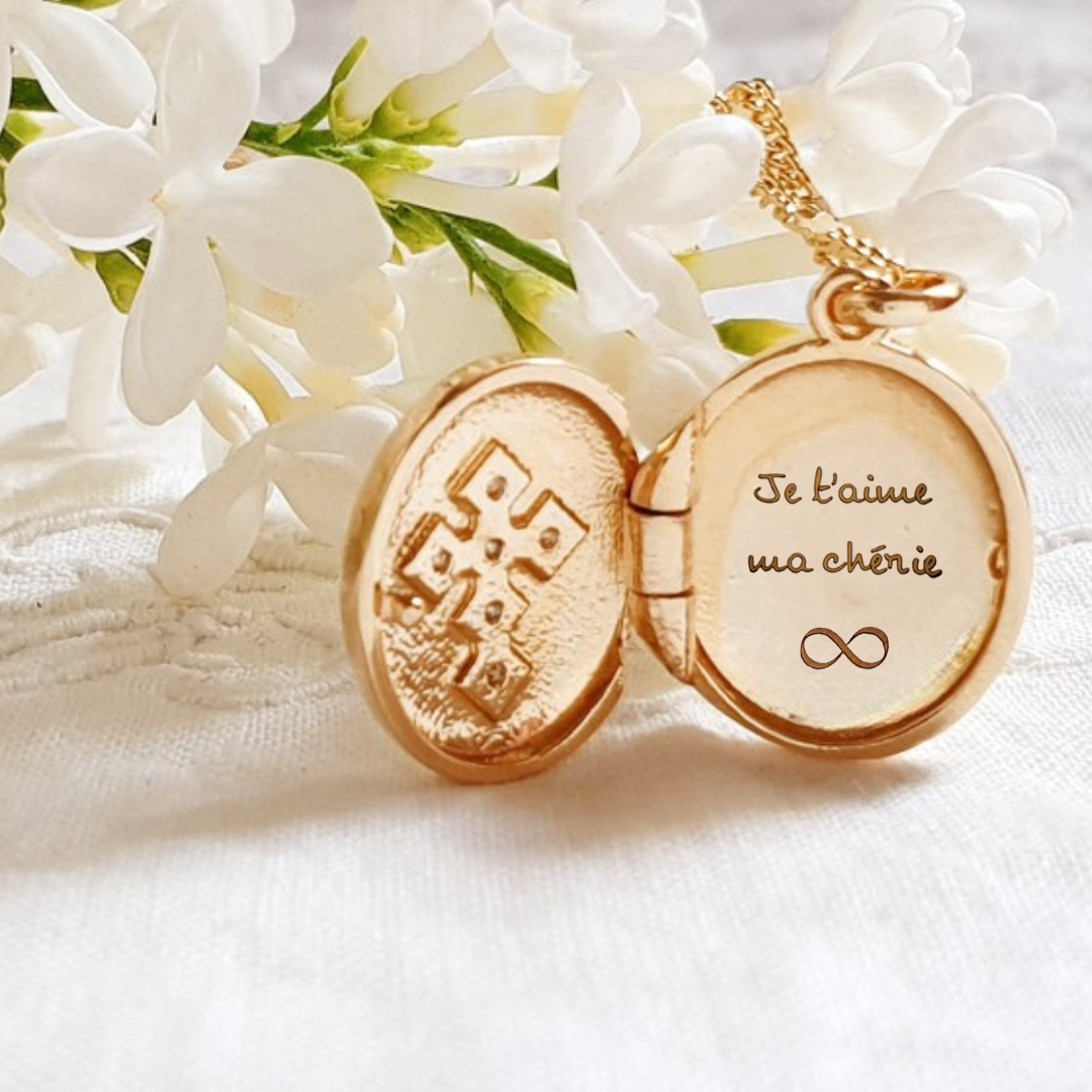 collier croix personnalise