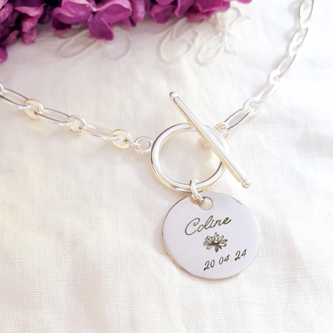 collier fermoir T en argent cadeau naissance