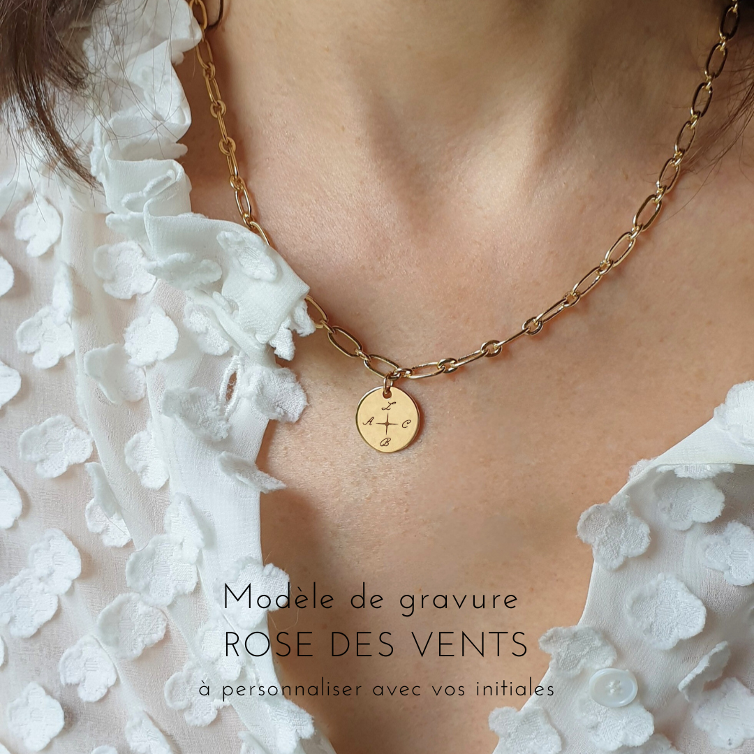 collier personnalise gravure rose des vents initiales