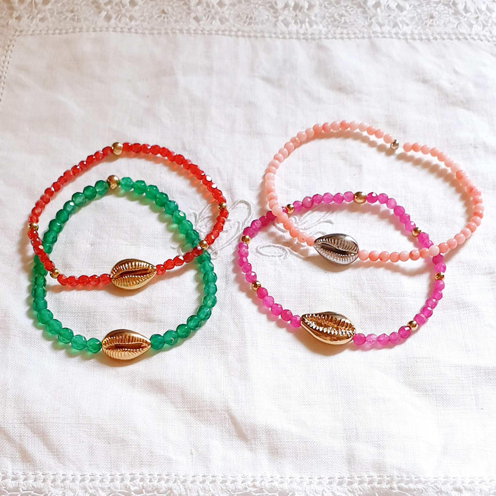 bracelet ete cauri perles couleur