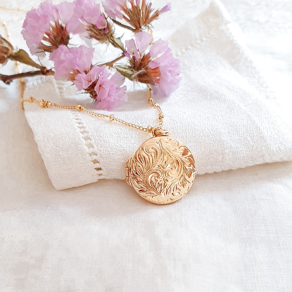medaillon personnalisable motif floral
