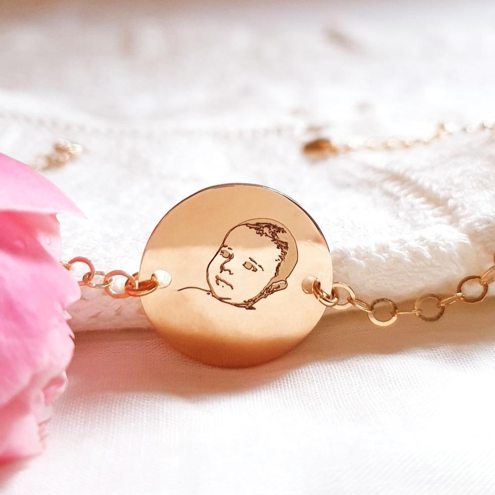 Bracelet avec photo gravée sur chaine or ou argent FETICHE CHAINE