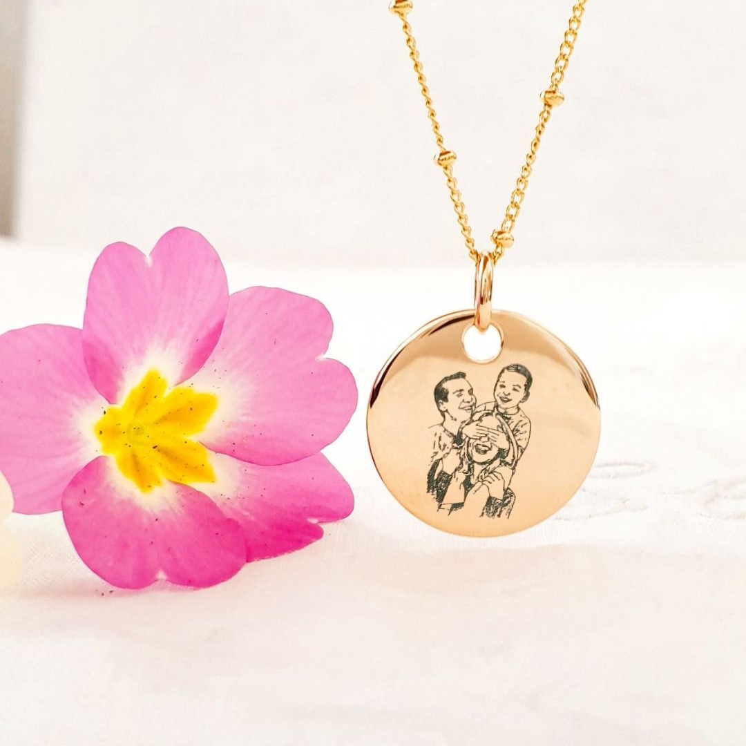Pendentif gravé photo Bijou photo femme ou homme