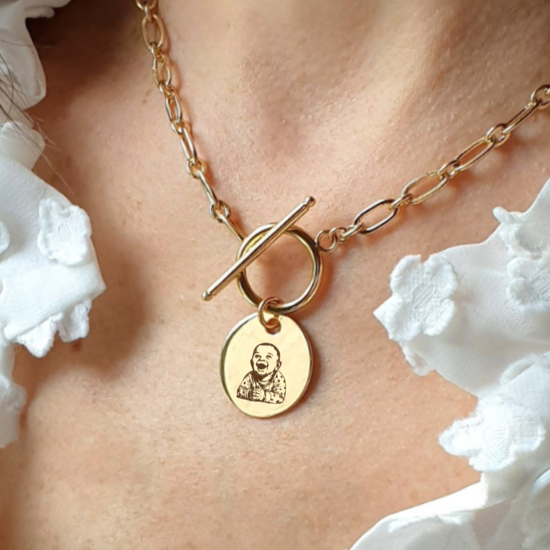 photo gravee sur collier personnalise femme
