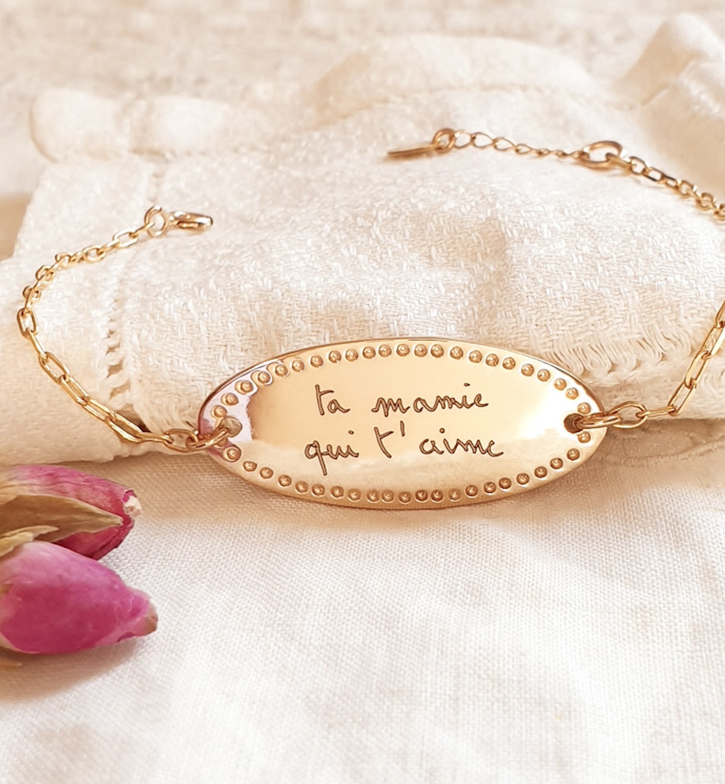 Bracelet du souvenir avec médaille ovale à graver Or INDOLENTE