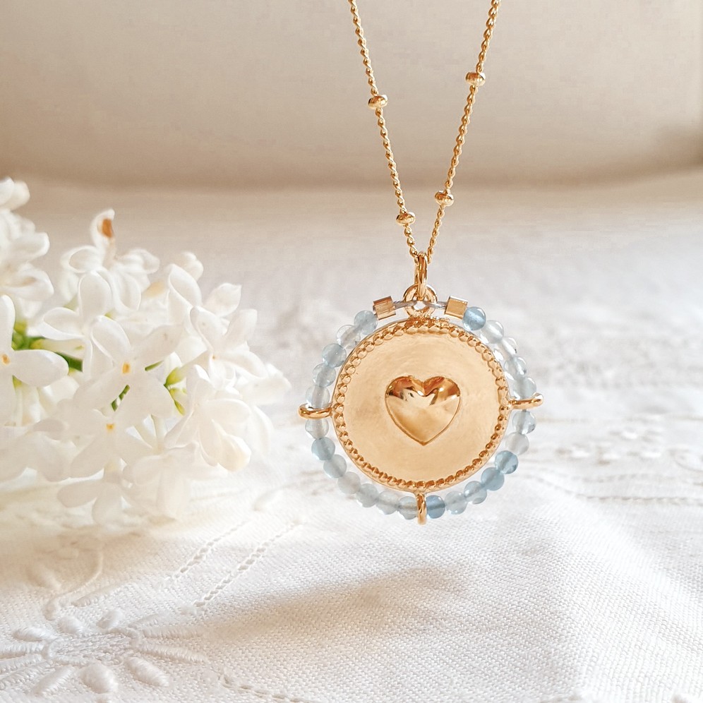 coeur pendentif avec pierre de naissance aigue marine bleu