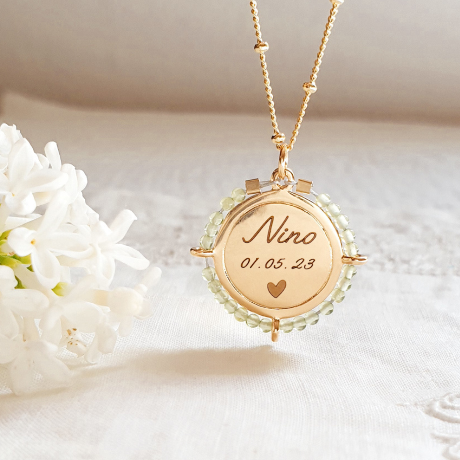 cadeau de naissance pour maman collier avec pierre de aout