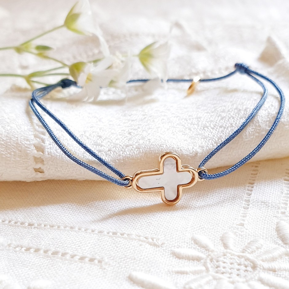 bijou croix or et nacre
