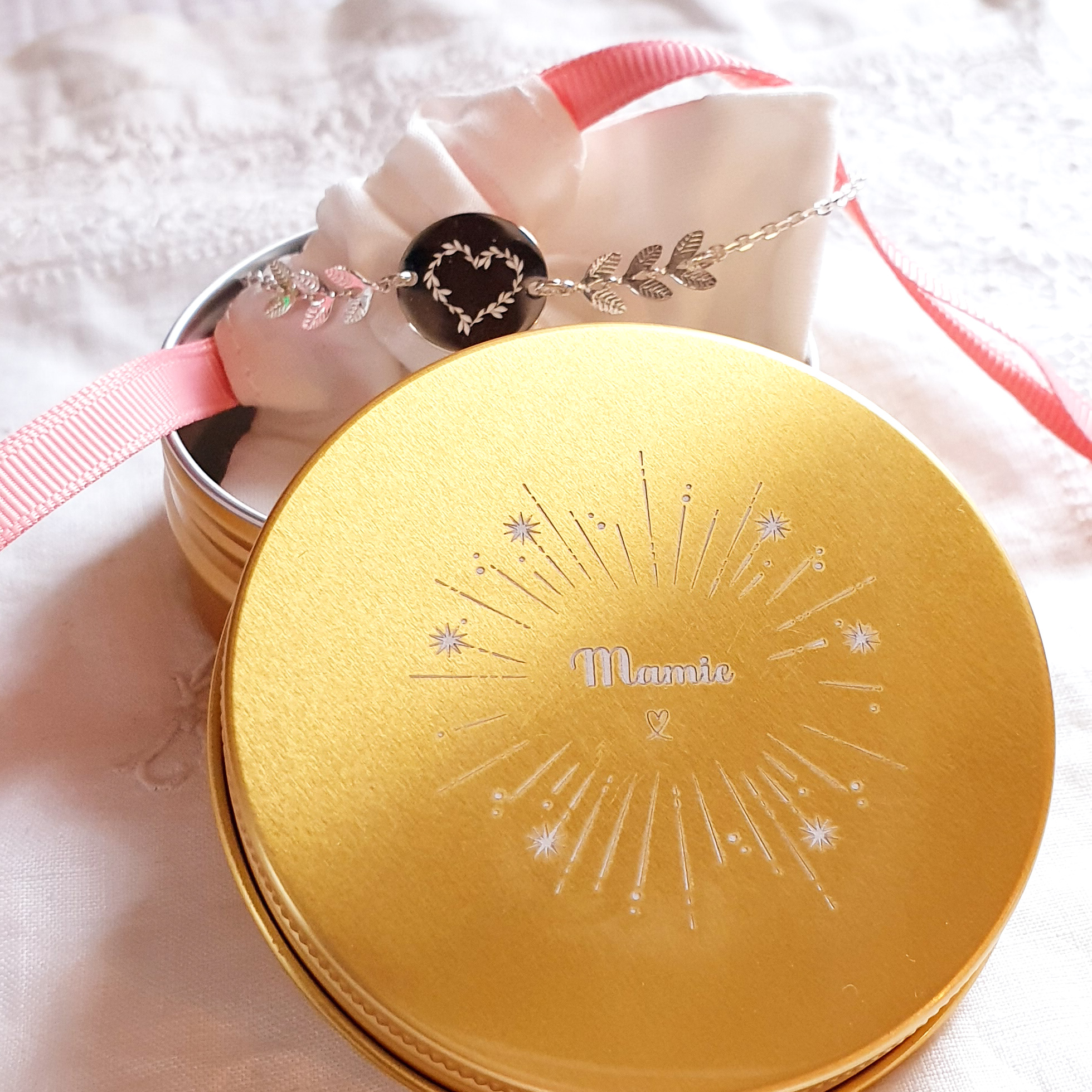 bracelet-personnalise-mamie-coeur-feuillage-boite-epicurienne