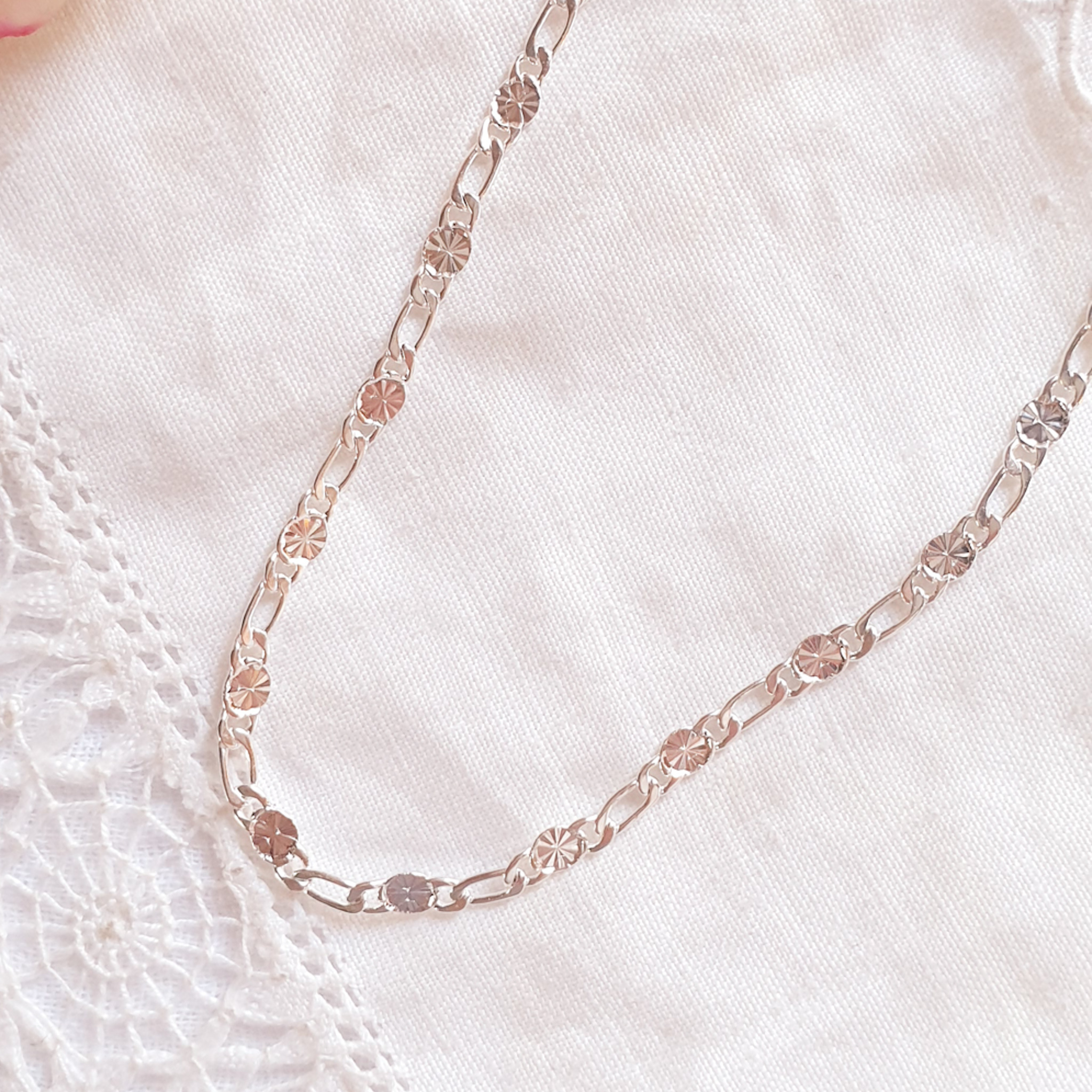 chaine-collier-argent-ras-du-cou-vintage-fleurie