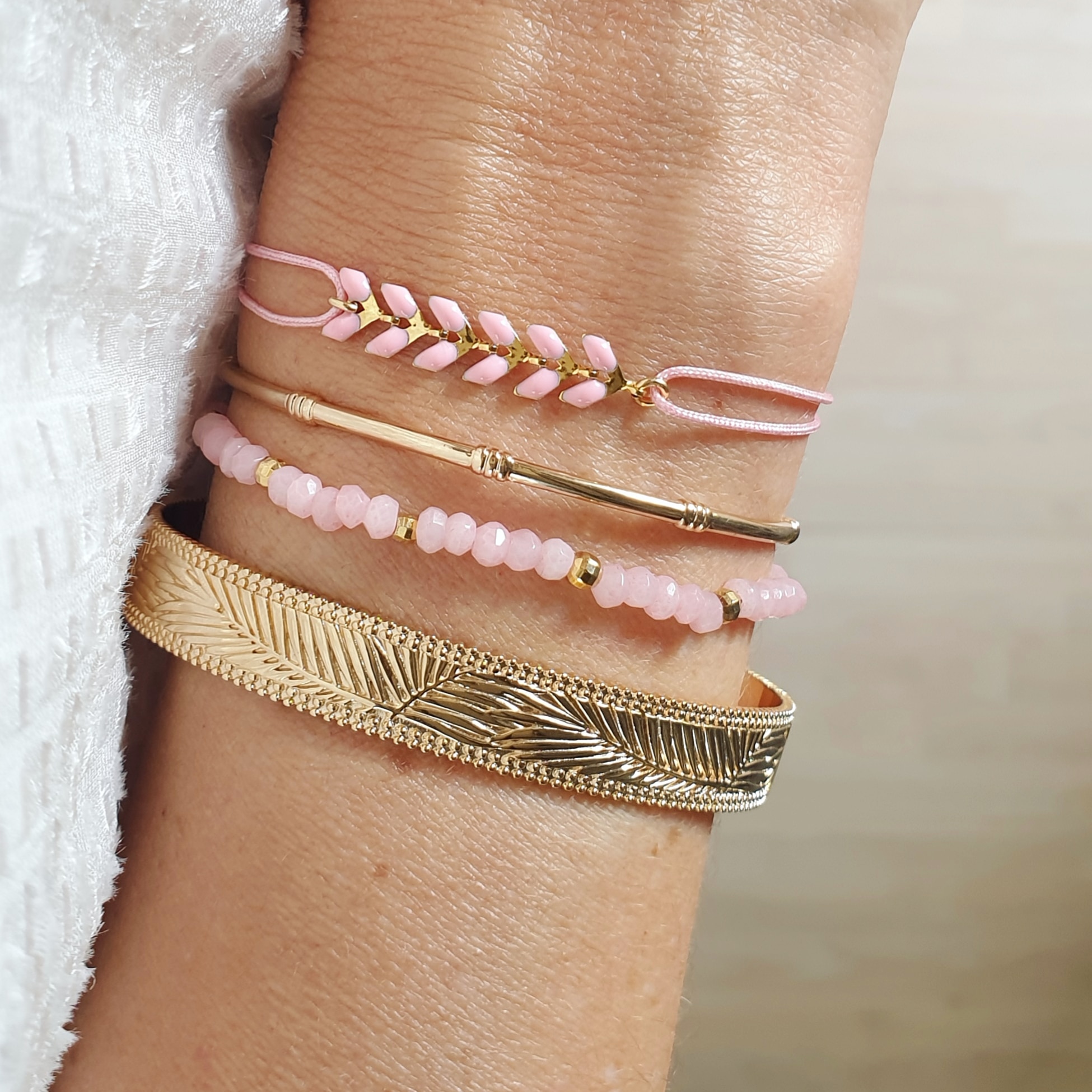 bracelet-cordon-rose-femme-summer-vibes