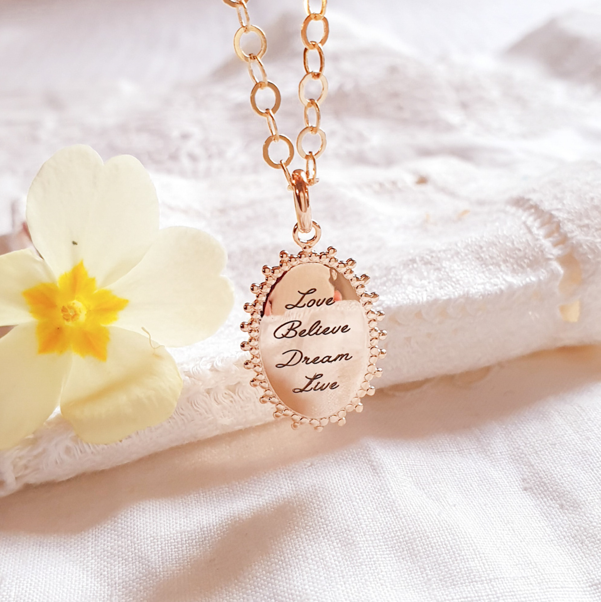collier-femme-personnalisable-message