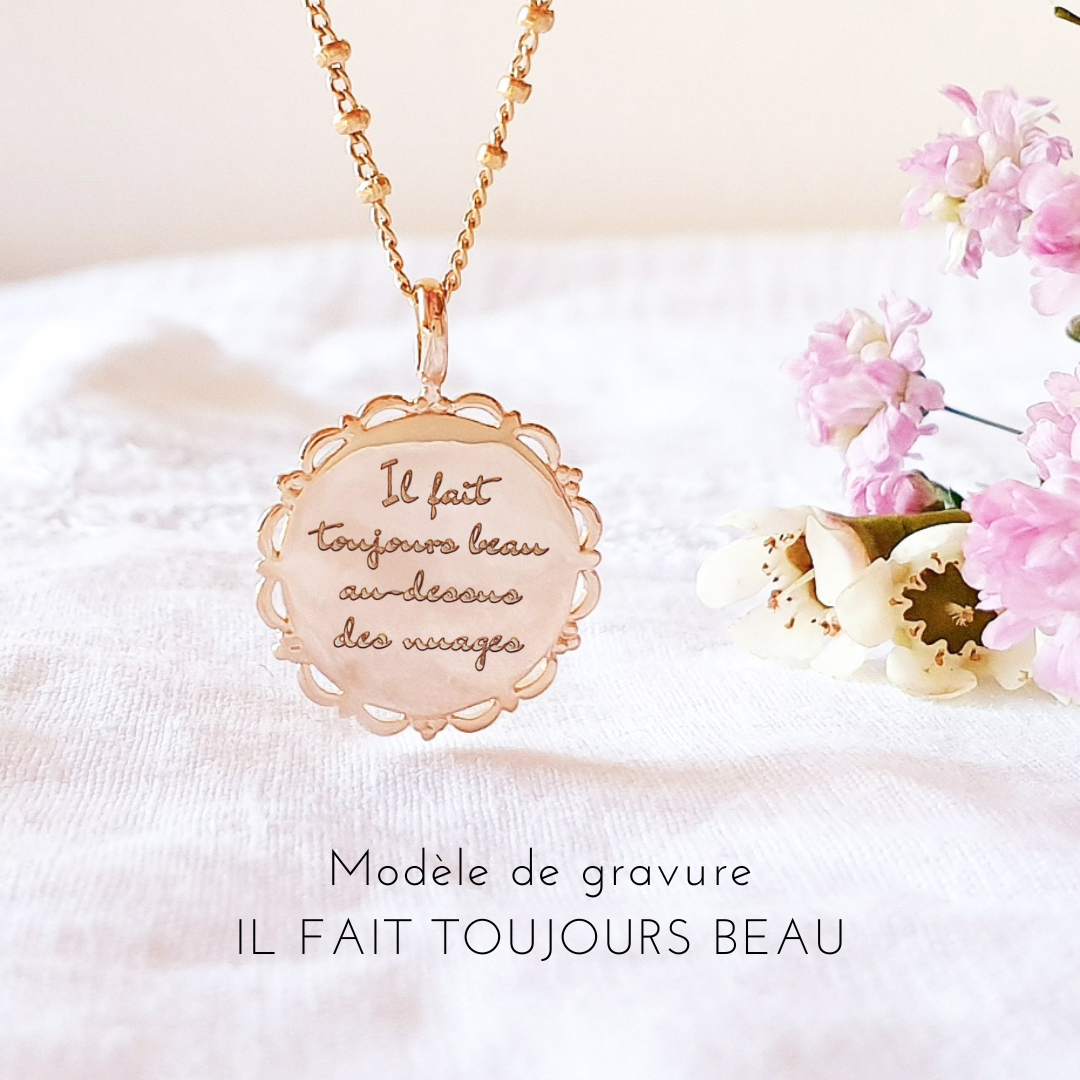 bijou-femme-message-positif-reconfort-il-fait-toujours-beau