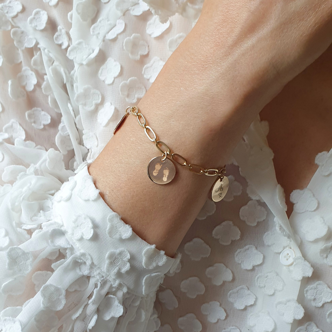 bracelet-personnalise-empreintes-bebe-gravure-souvenir