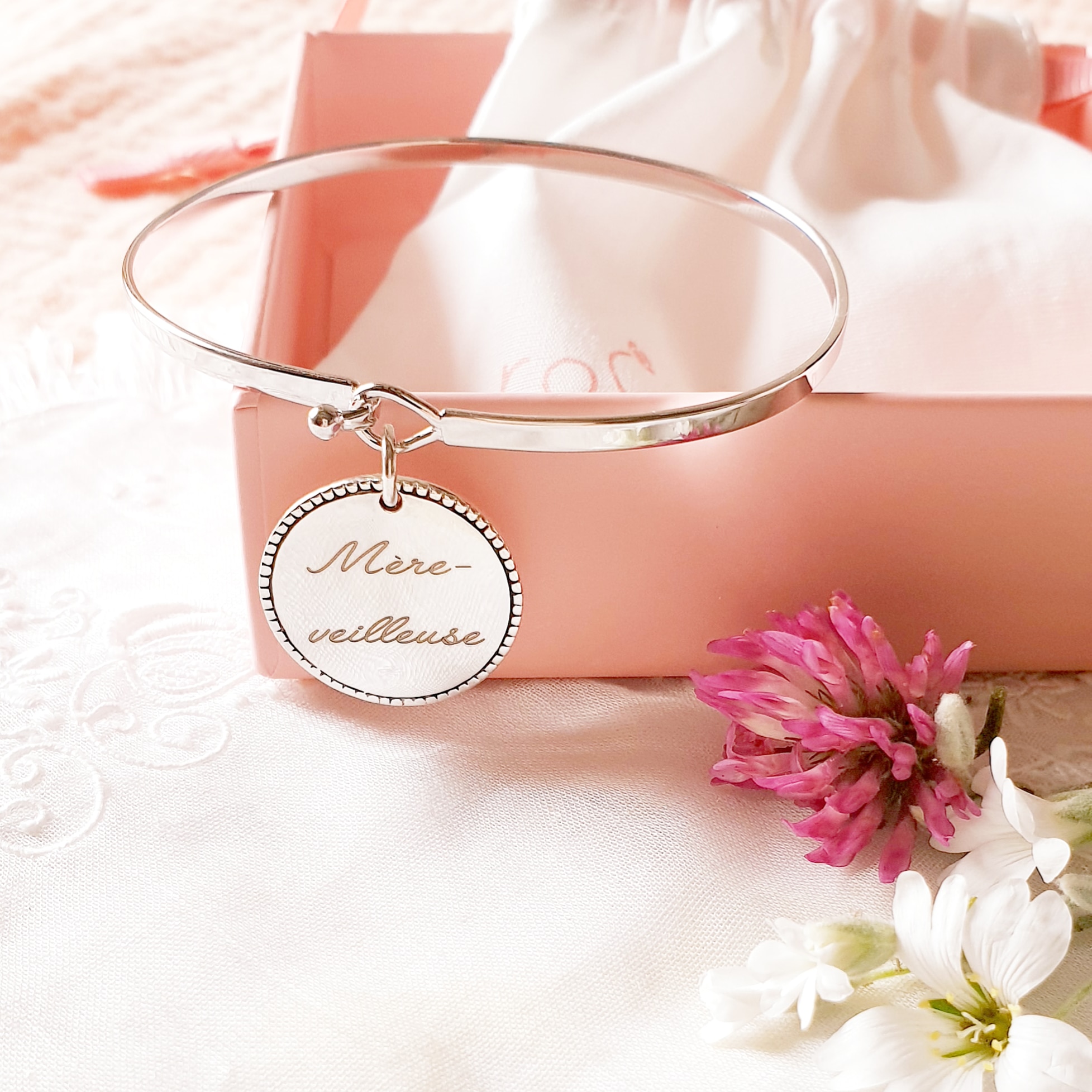 bracelet-jonc-mere-veilleuse-personnalise