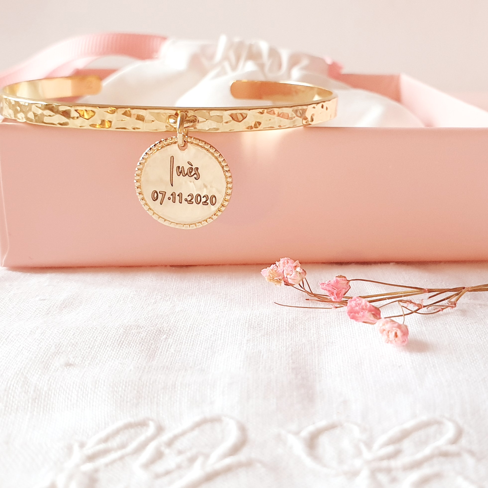 bijou-prenom-naissance-jonc-personnalise