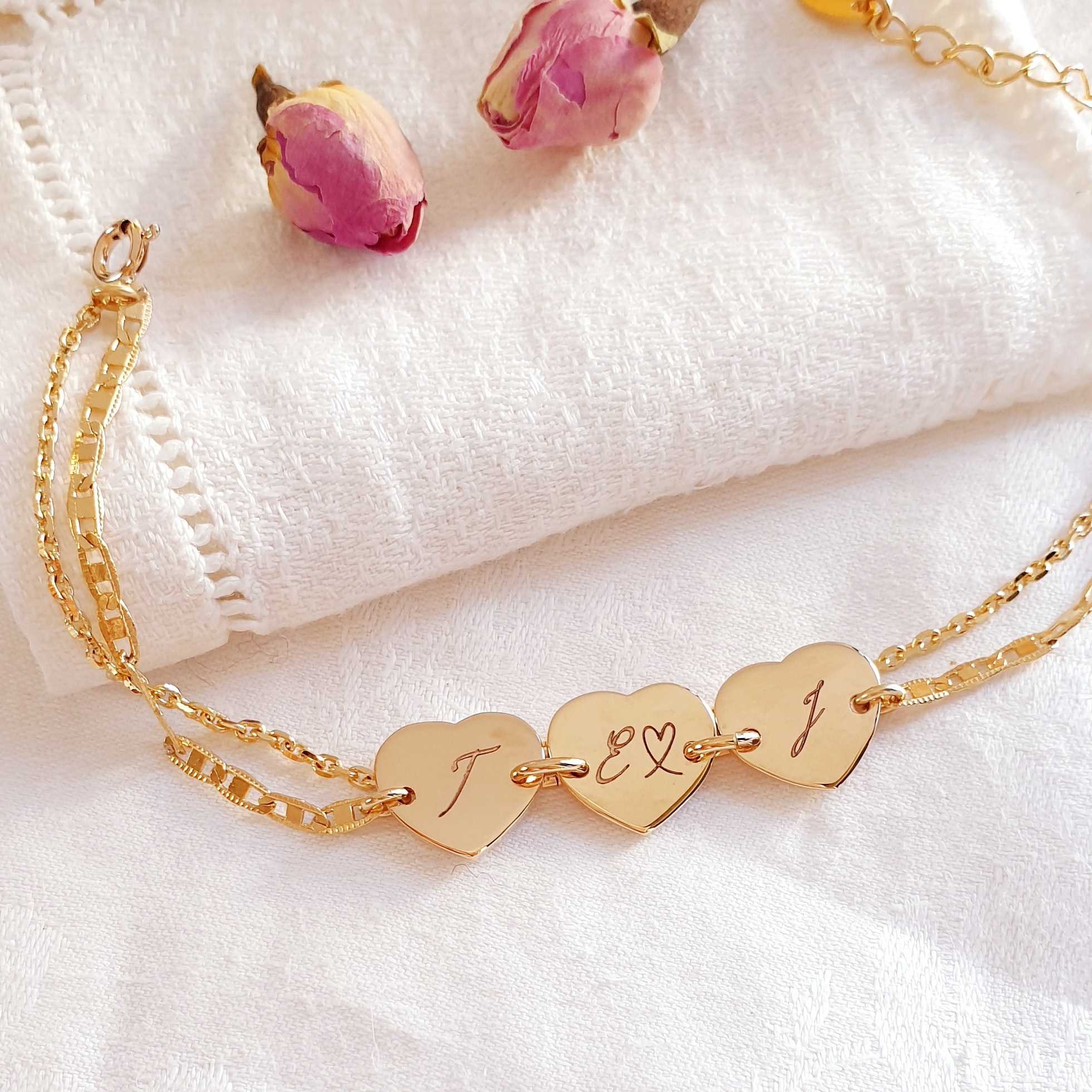 bracelet-prenom-medaille-coeur