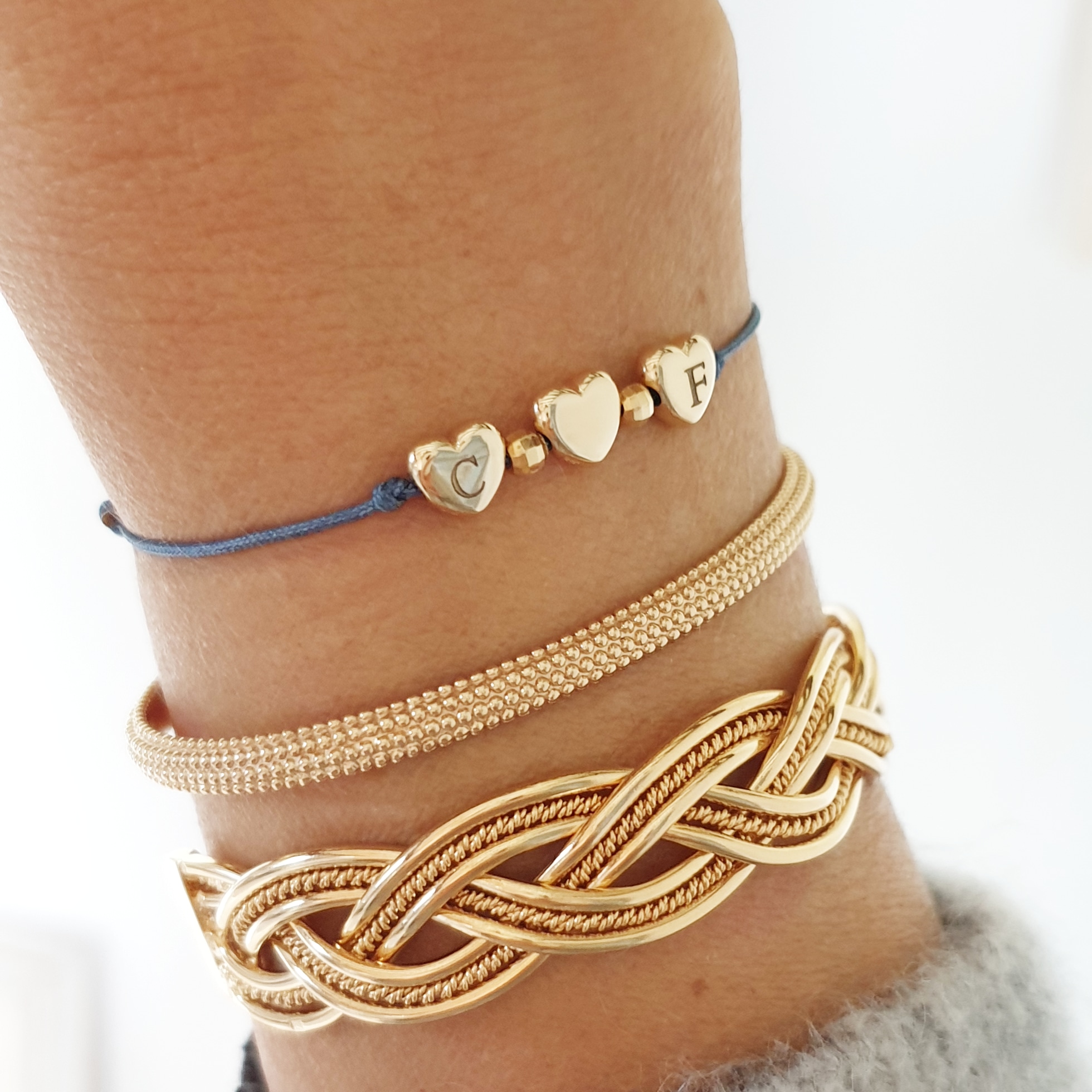 bracelet-cordon-petits-coeurs-personnalises