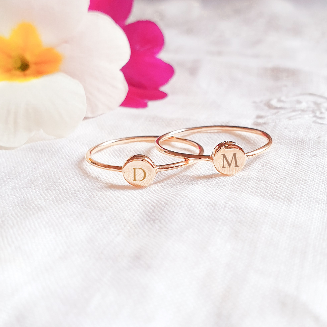 petite-bague-personnalisee-initiale