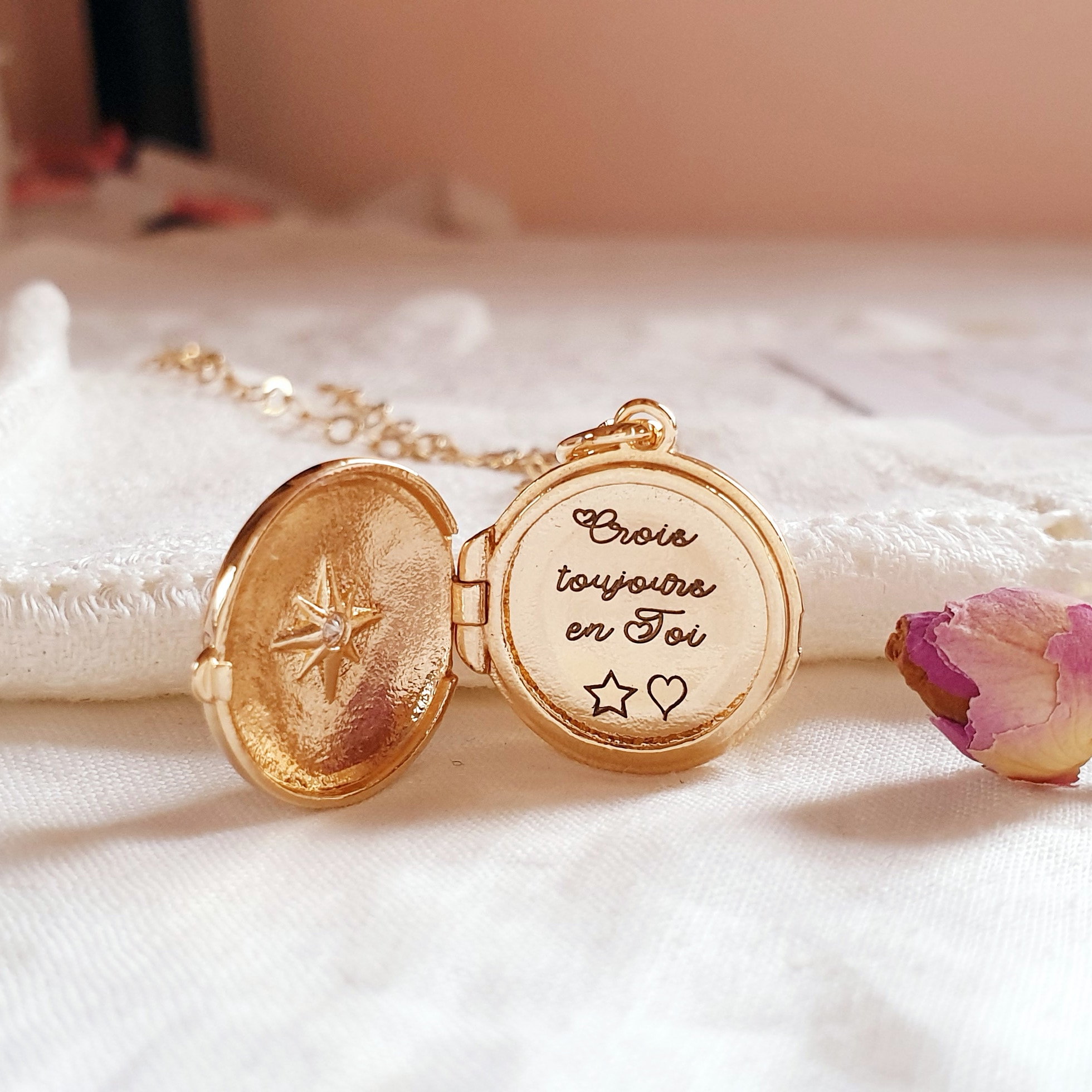 bijou-personnalise-fille-etoile-coeur