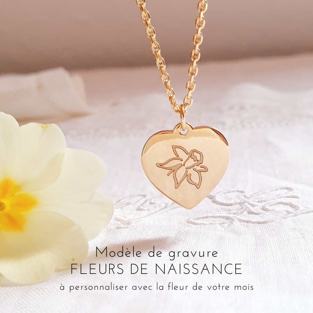 collier-fille-avec-fleur-de-naissance