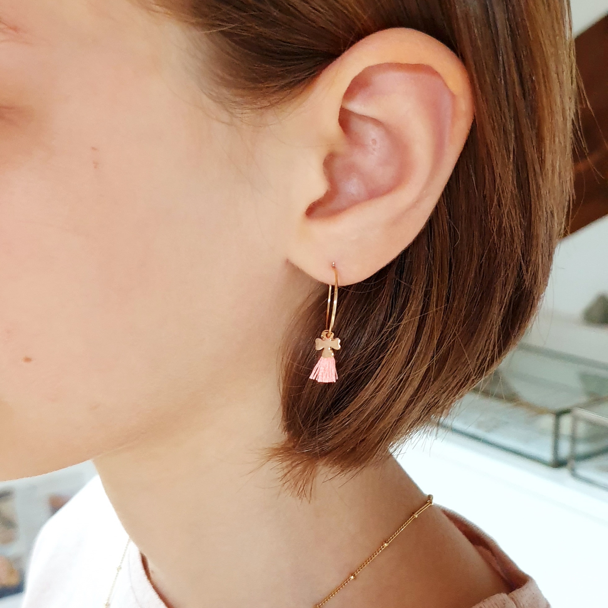 boucle-oreille-enfant-charm-trefle-et-pompon
